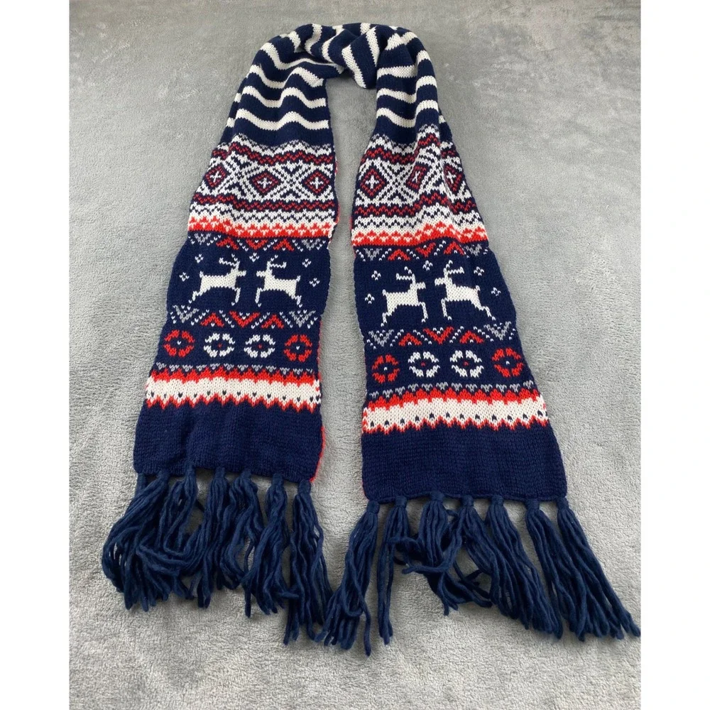 Old Navy Women's Winter Scarf Holiday‎ Christmas Reindeer One Size